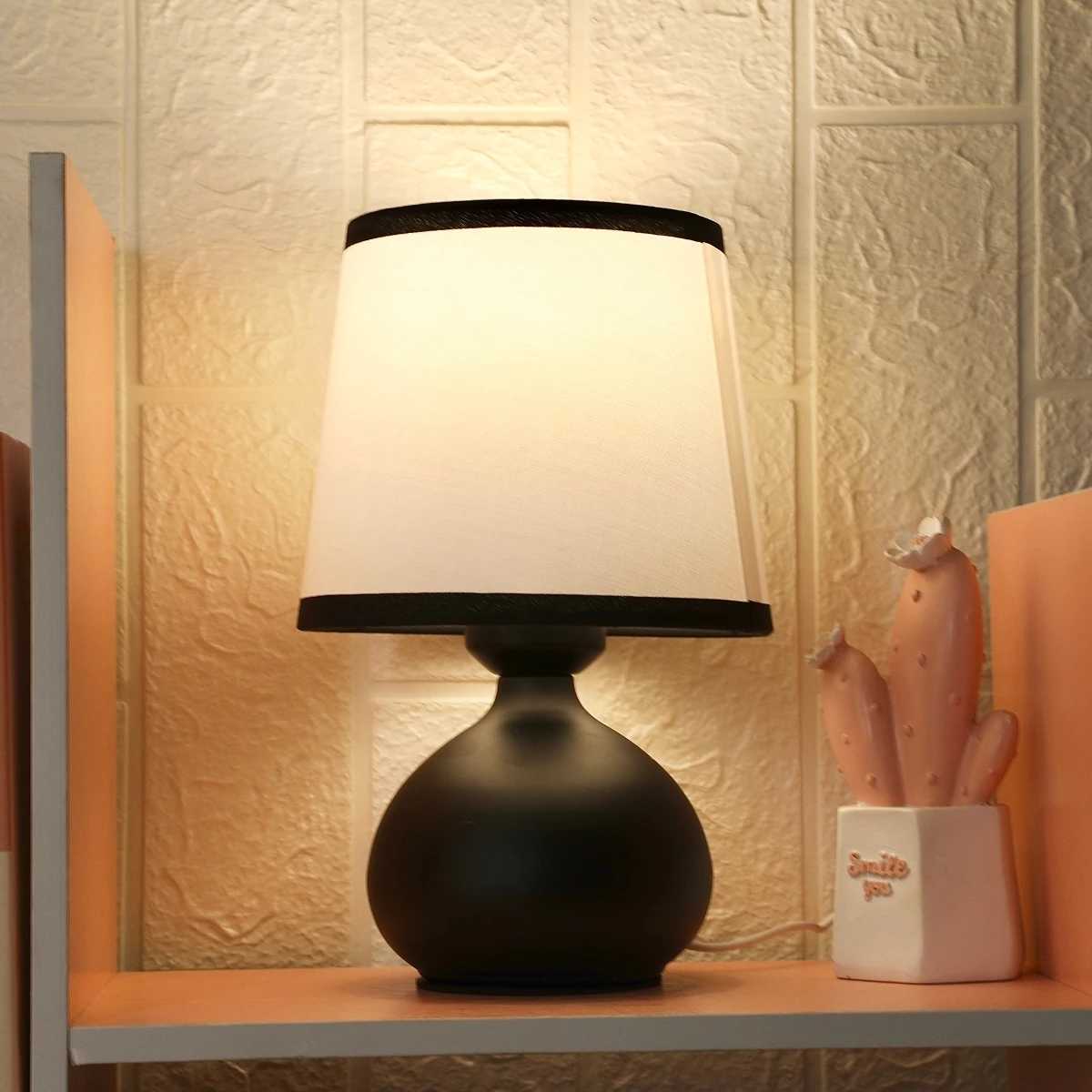 Modern linen art table lamp LED home lighting decoration table lamp suitable for bedroom lighting Y260314