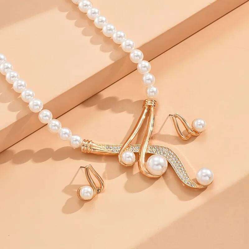 3Pcs Personalized Light Luxury Versatile Earring Set, Imitation Pearl Necklace and Earrings Z260313