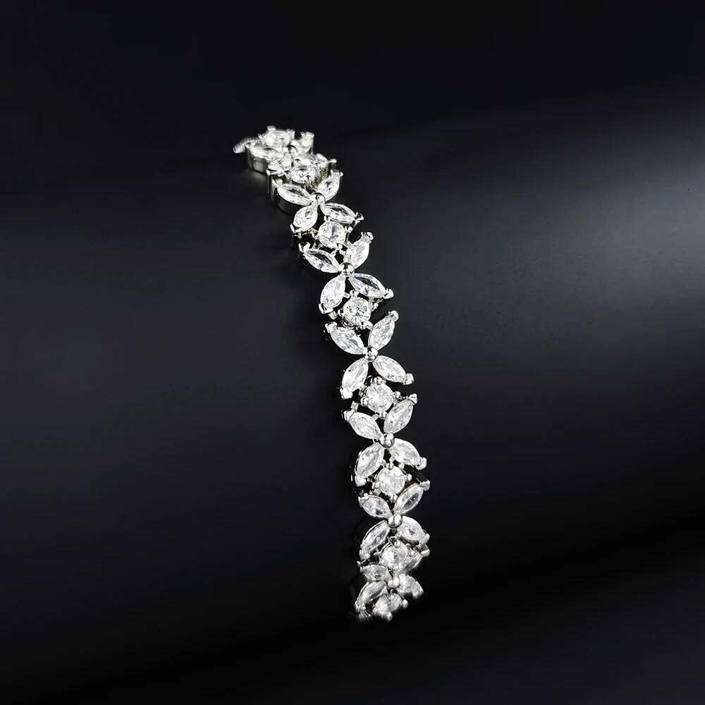 2024 New Fashion Silver Color Leaves Adjustable Bracelet Bangle for Women Anniversary Gift Jewelry Wholesale S6058 Z260313