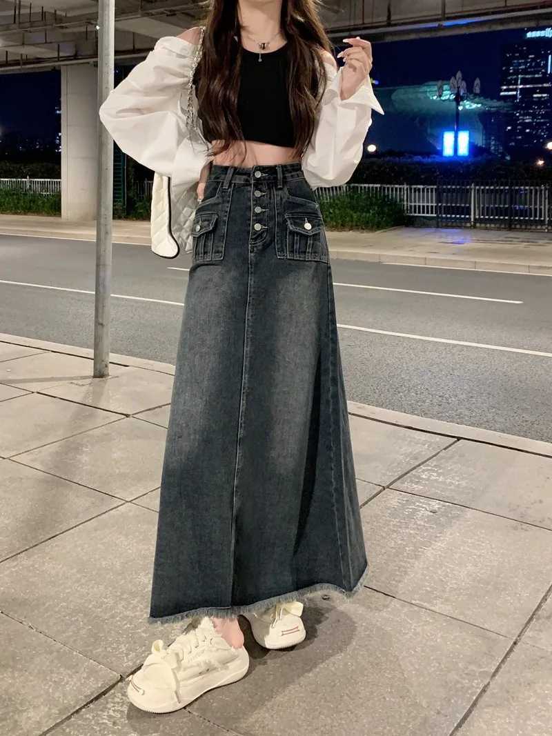 Elegant Hong Kong Style High Waist Raw Hem Denim Skirt Fashion Vintage A-Line Midi Indie Design Comfortable Long Denim Skirt M260314
