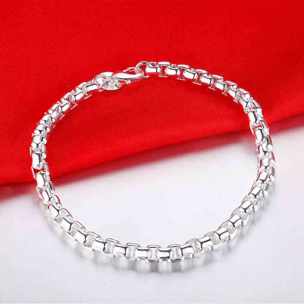 925 Sterling Silver Bracelet Red Zircon High Quality Romance Chain For Women Fashion Engagement Party Wedding Jewelry Gift Z260313