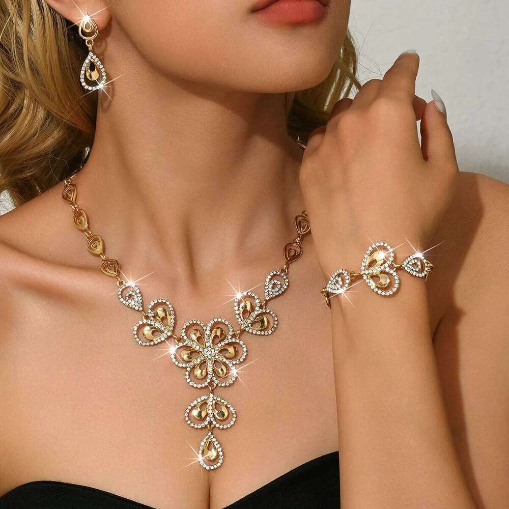 New European and American style jewelry wholesale original flower studded diamond wedding necklace three piece set for women Z260313