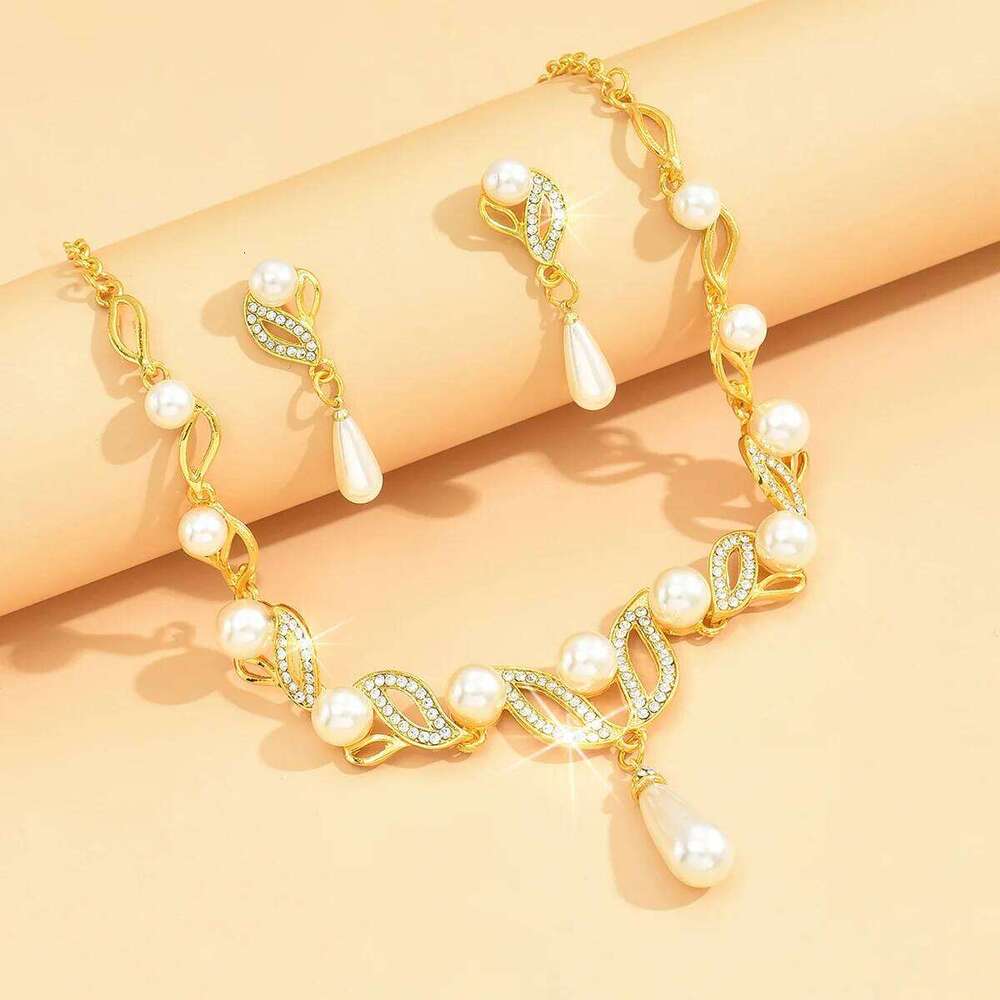 Faux Pearl Jewelry Set Necklace+Earrings Gold-Tone for Women Party Wedding Evening Accessories Product Description Z260313