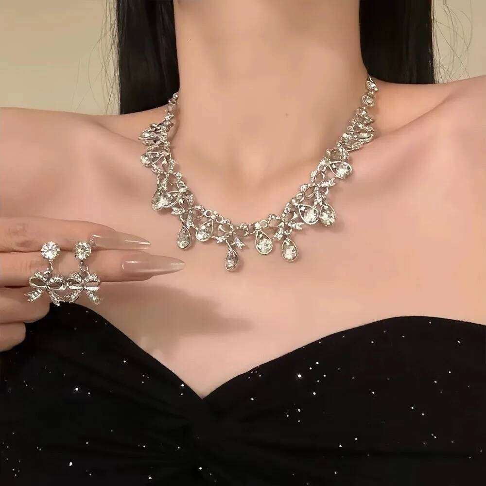 2 pieces Wedding Water Drop Rhinestone Jewelry Bow Shining Earrings Luxury Inlaid Crystal Necklace Set Banquet Z260313