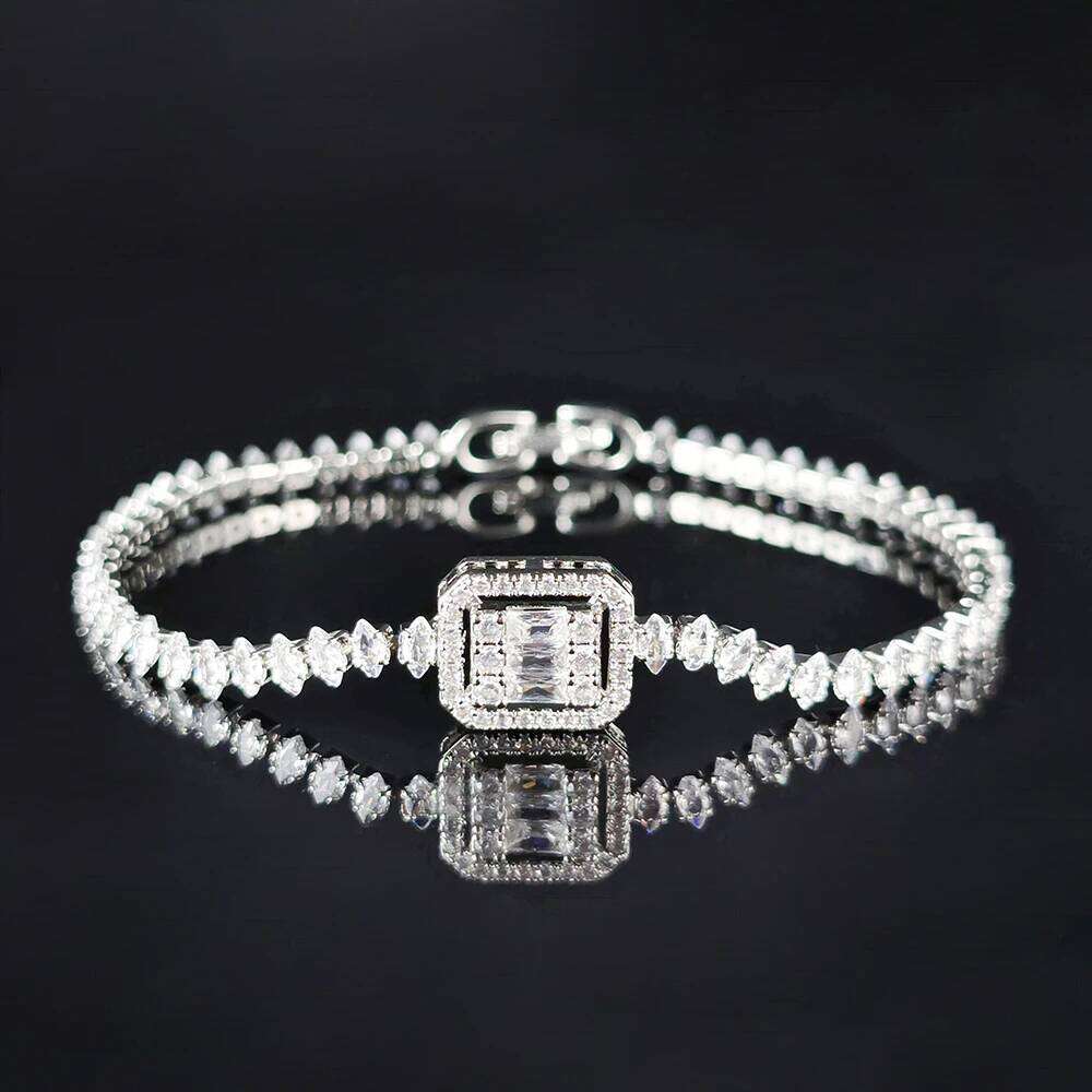 2024 new arrival luxury silver color rectangle bracelet bangle for women anniversary gift s8429 Z260313
