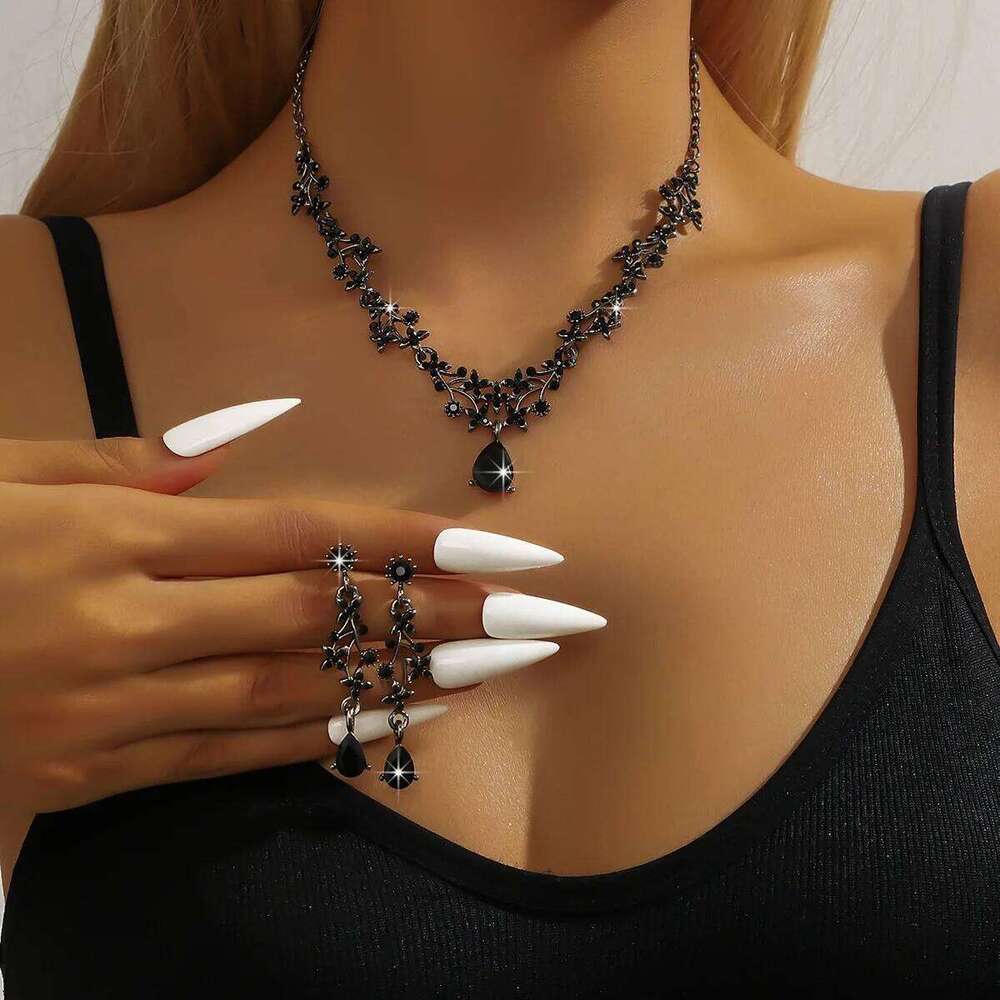 Vintage Black Crystal Jewelry Set 3Pcs Necklace+Earrings Dark Gothic Style for Women Party Wedding Evening Prom Accessories Z260313