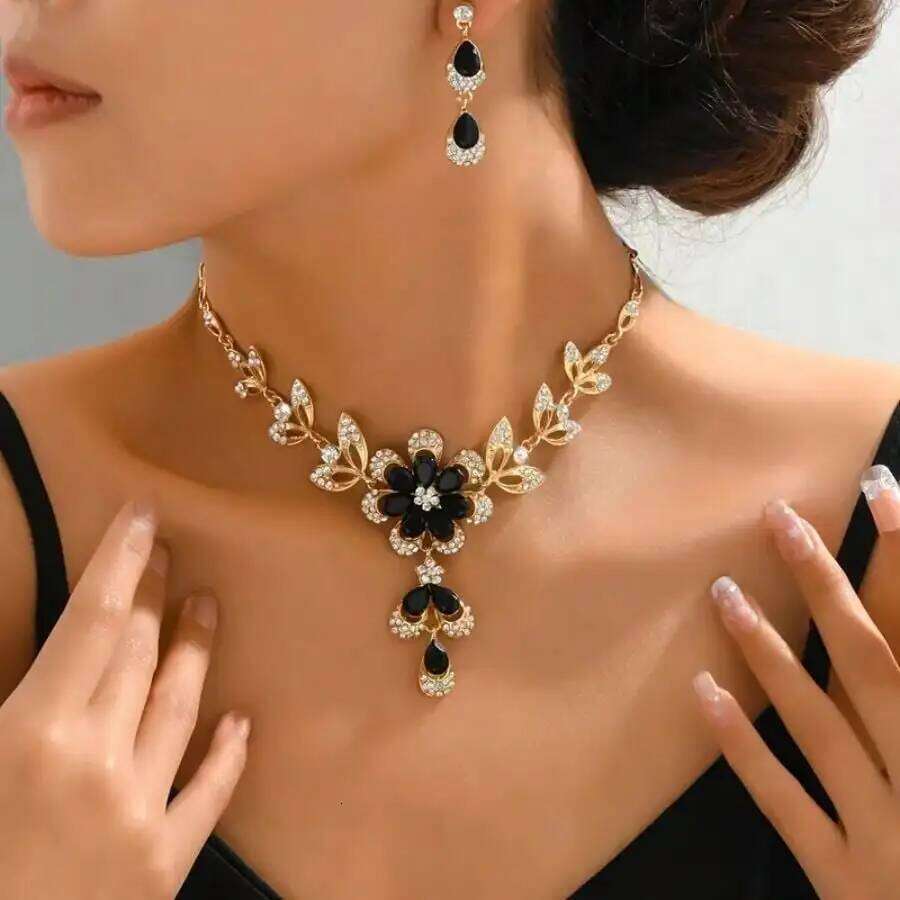 2025 New Luxury Black Gold Flower Choker Necklace Earrings Set Women Party Wedding Jewelry Z260313