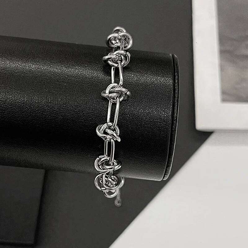 Fashion Niche Retro Heavy Metal Hip-Hop Punk Style Gild Play Knot Bracelets for Women Charm Chain Valentine's Day Jewerly Gifts Z260313
