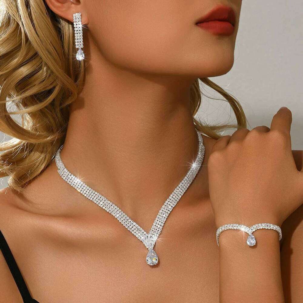 Hot selling spot dresses, wedding accessories, necklaces, earrings, bracelets, three piece light luxury accessory set Z260313
