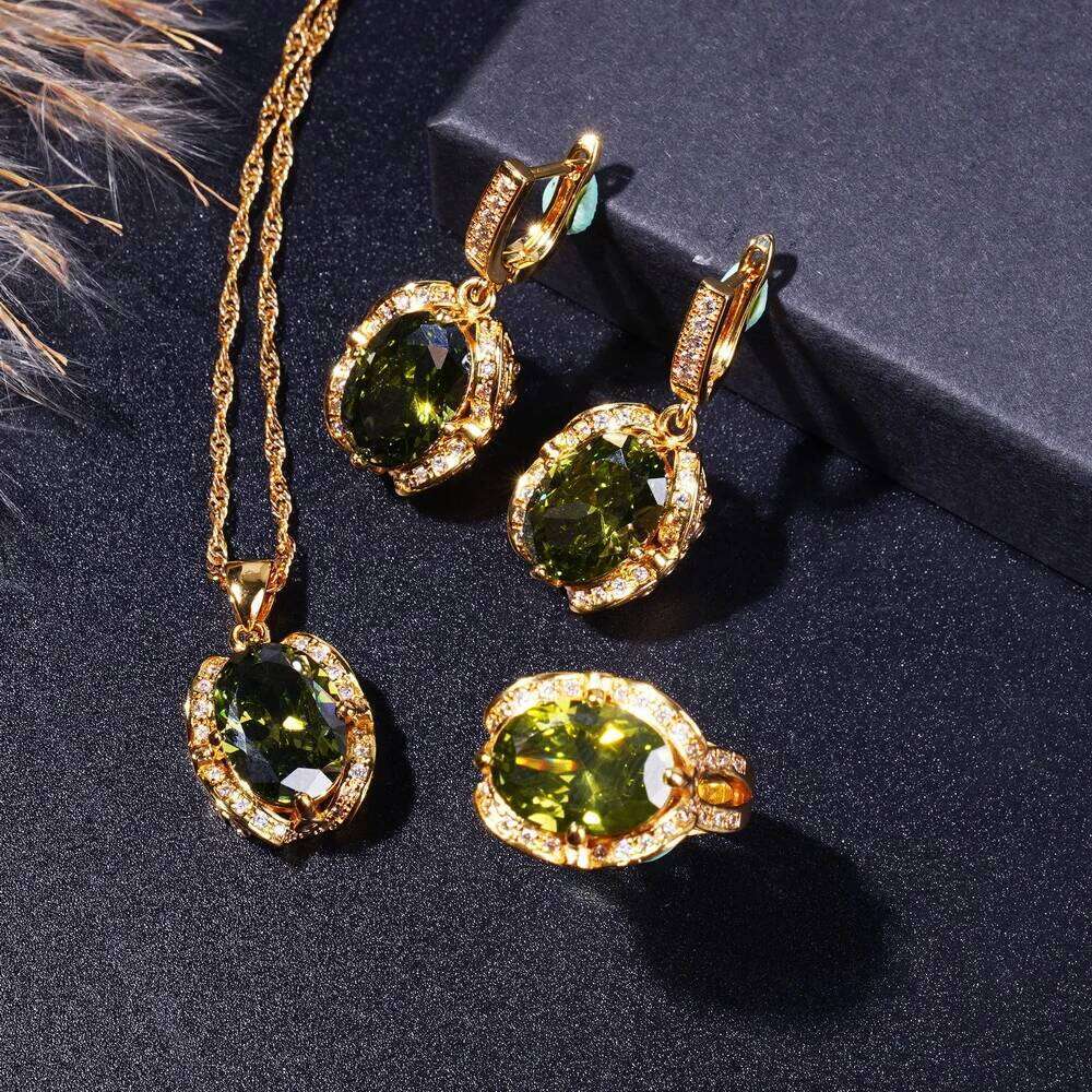 Elegant Sparkling Necklace Bracelet Ring And Earrings In Retro Olive Green Zirconia 18K Gold-Plated Jewelry Set Z260313