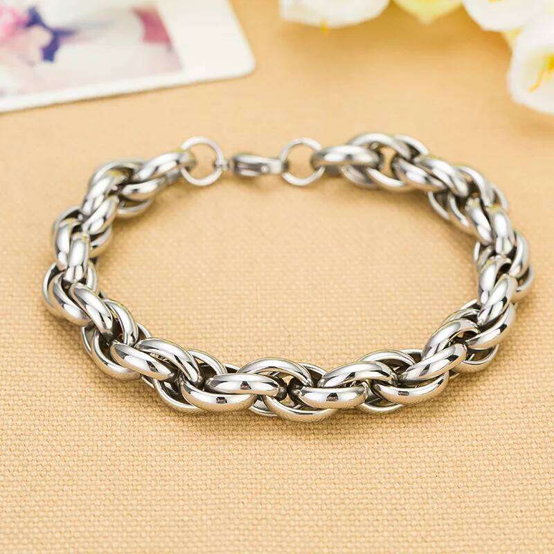 Punk ins motorcycle fashionistas, stylish and powerful stainless bracelet, 18K interlaced gold titanium steel bracelet Z260313