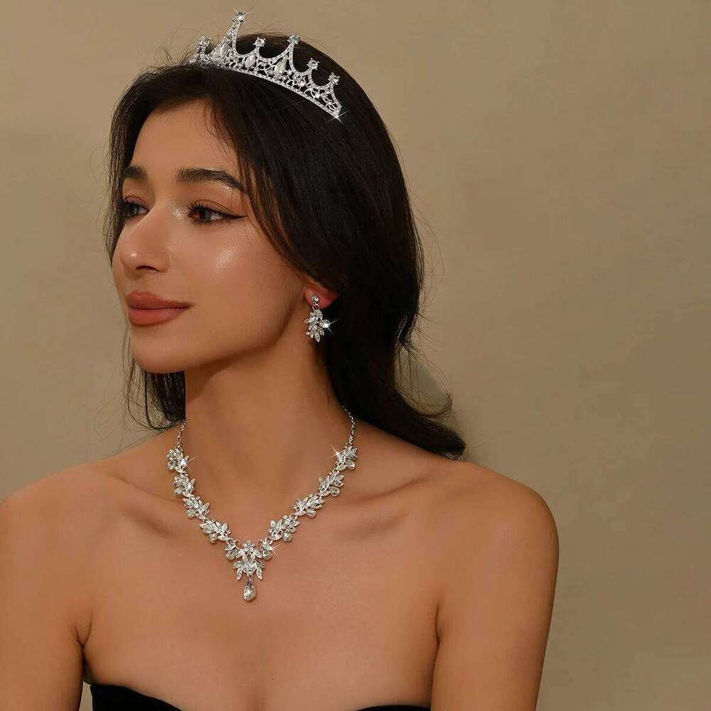 Ladies' fashionable, simple, light luxury style, crown necklace, earrings, jewelry set, wedding party, holiday gift Z260313
