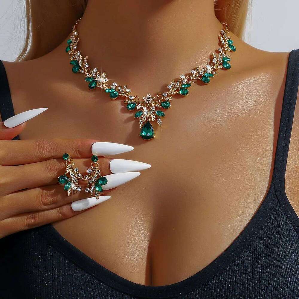 Vintage Gold Crystal Jewelry Set Necklace Earrings Sparkling Statement Accessories for Wedding Prom Party Z260313