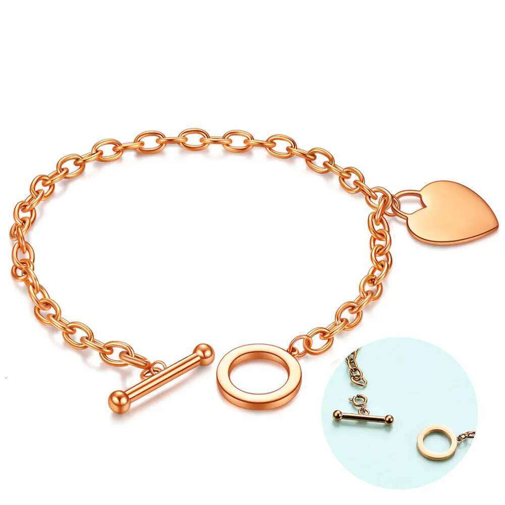 Moon-shaped and heart-shaped OT chain smooth titanium women's bracelet, simple stainless steel Z260313
