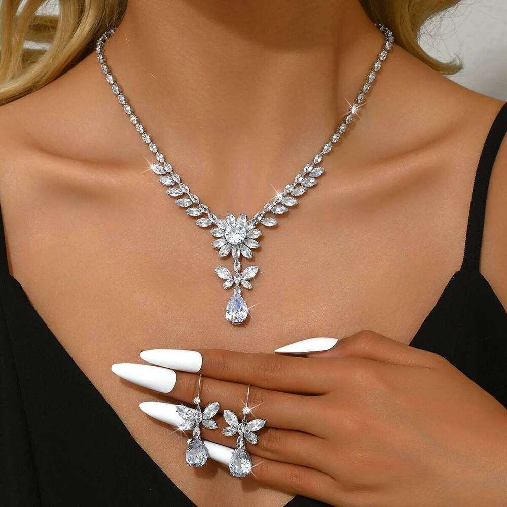 Women's Fashion Zircon Flower Water Drop Set with Light Luxury Design and High Grade Jewelry Z260313