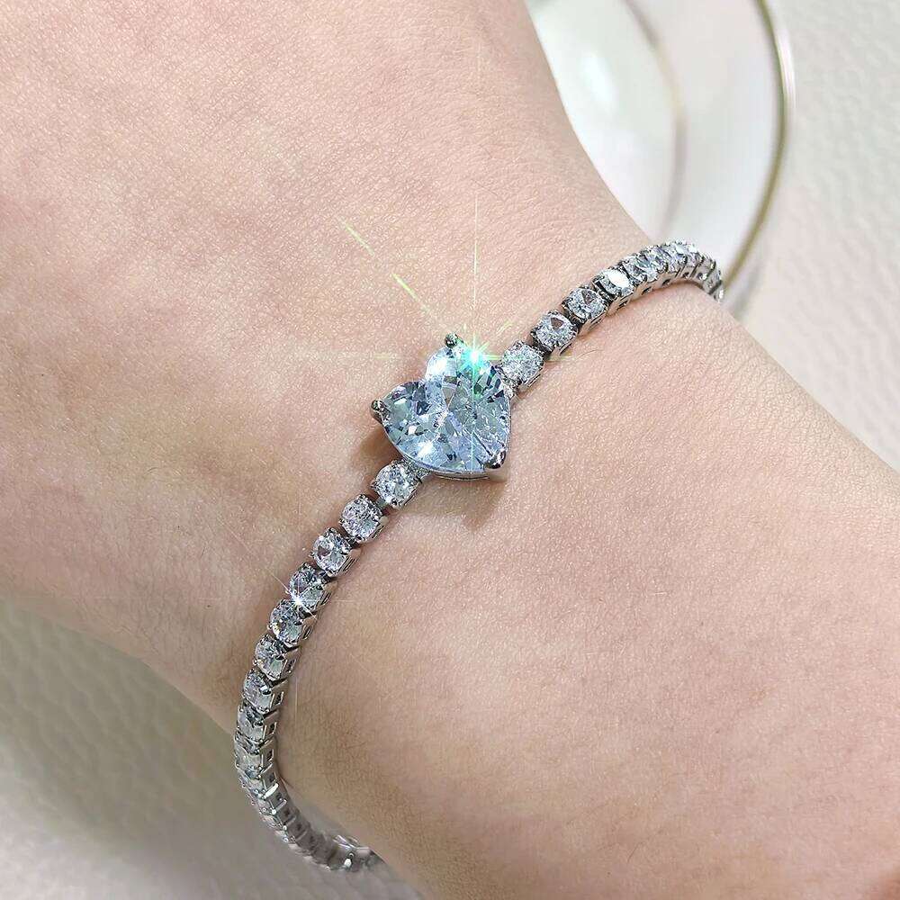 Moonso Arrival Luxury Silver Color Heart Bracelet Bangle for Women Anniversary Gift Drop Shipping S8262 Z260313