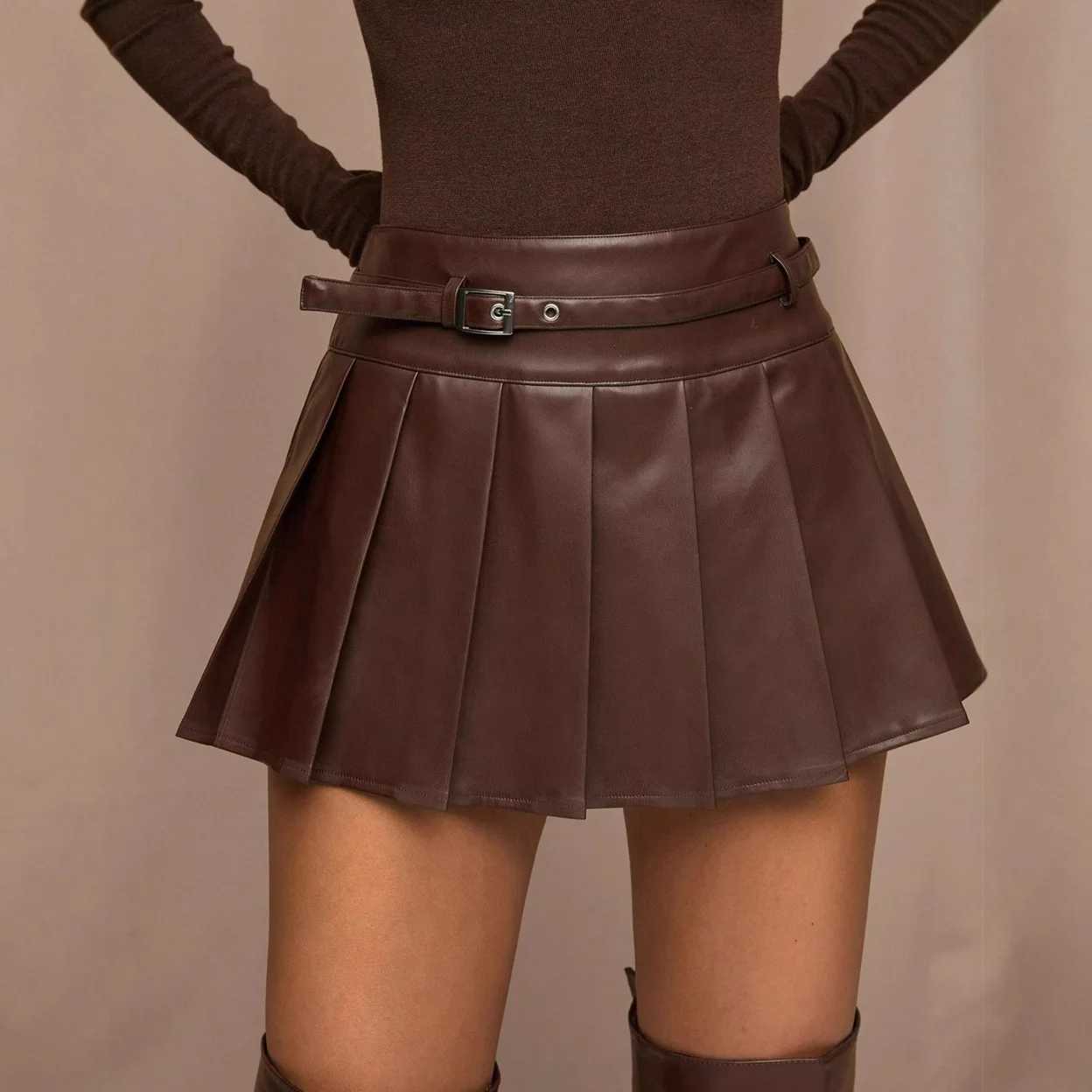 Fashion PU Leather High Waist Pleated Skirts Women 2026 Brown Black Belt Prevent Exposure Bottoms Streetwear All Match Skirts M260314