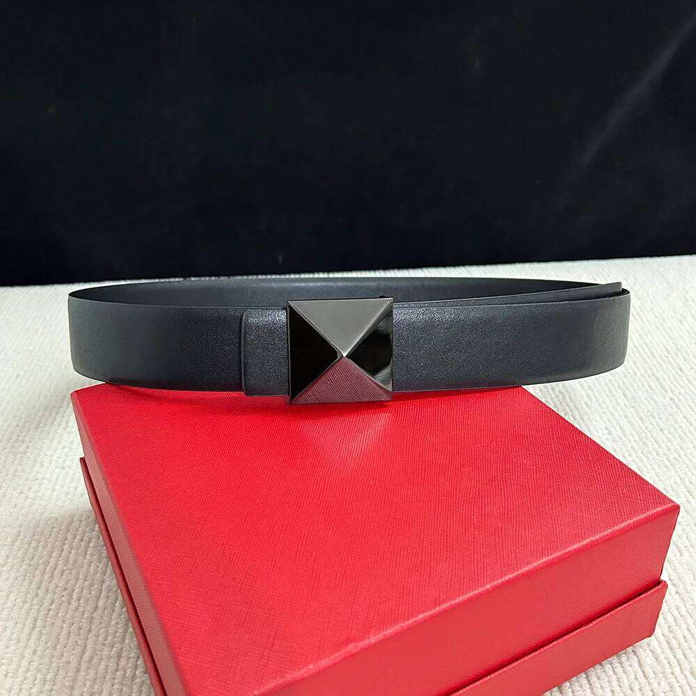 New Luxury Brand ladies Wide 4cm Reversible Leather belt Women Design Belts for women Waist Chic Dress Party Belt jeans Z260226