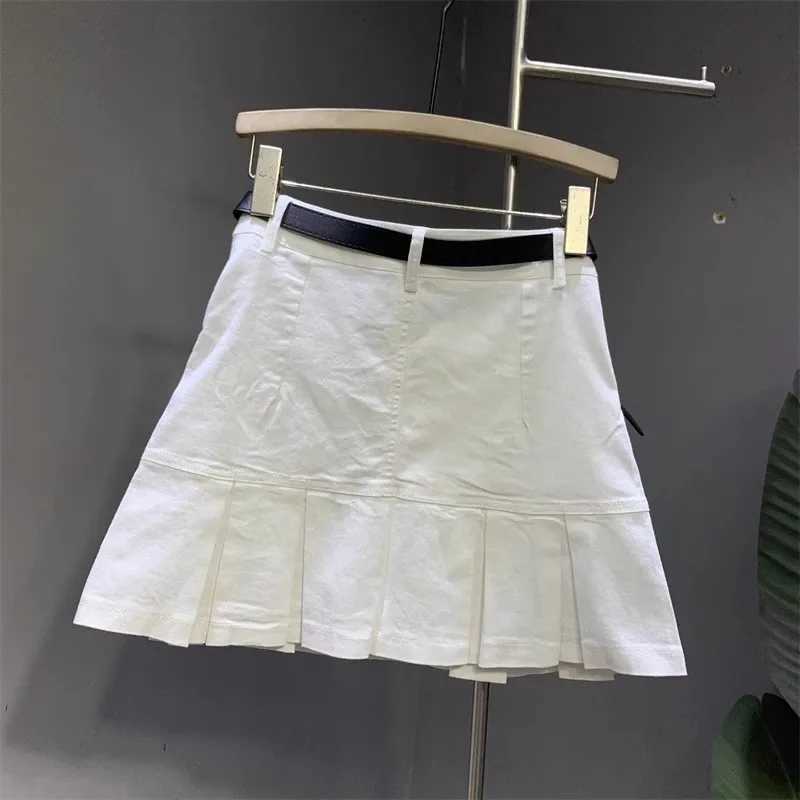 Korean Washed Cotton White Denim Pleated Skirt 2026 New Womens High Waisted Anti Glare Bodycon Short Pleated Skirt M260314