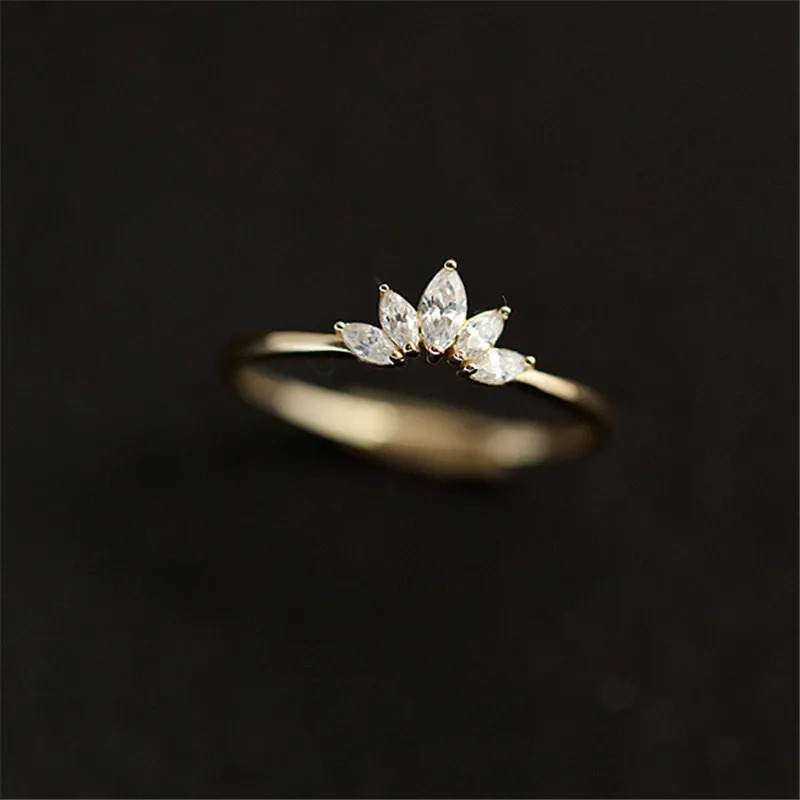 925 Sterling Silver Pav Crystal Plating 14k Gold Simple Crown Ring Women Fashion Temperament Wedding Jewelry Accessories 260312