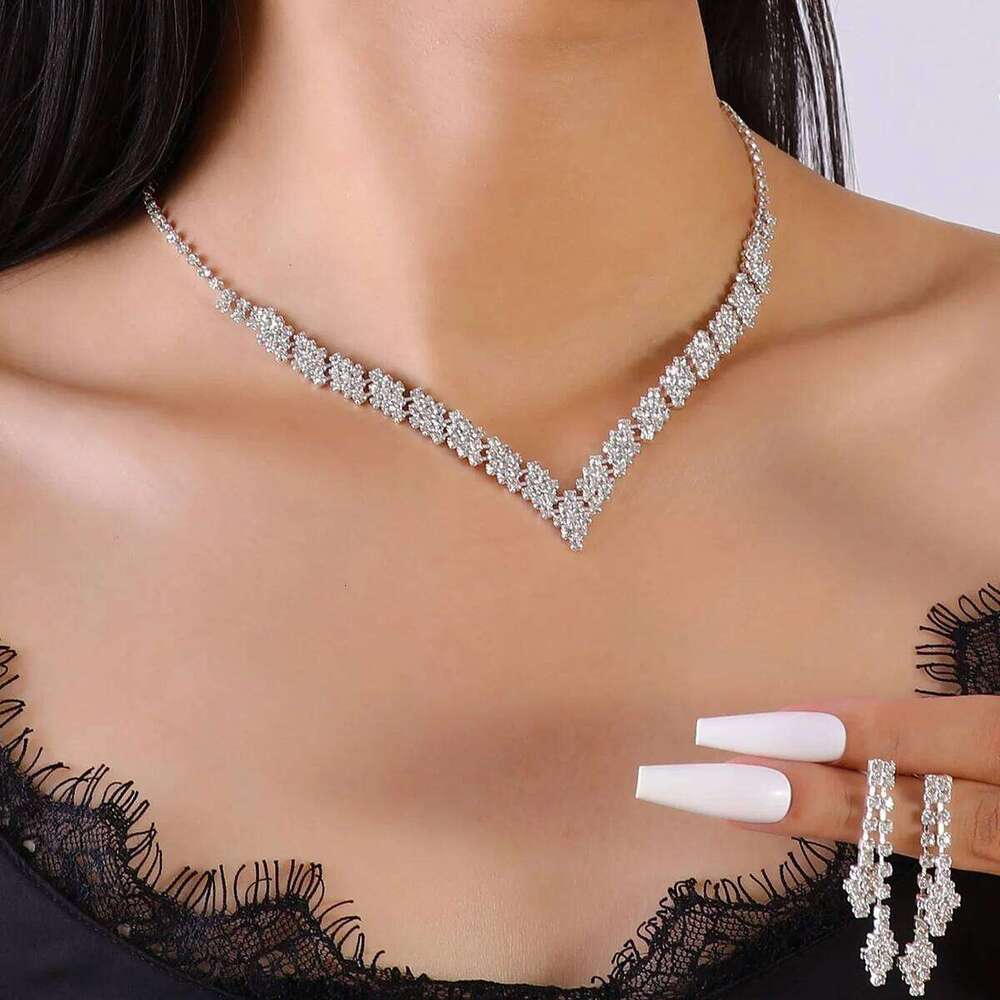 Ladies' Fashion Simple Design Geometric Diamond Elegant Crown Necklace Earrings Jewelry Set Z260313