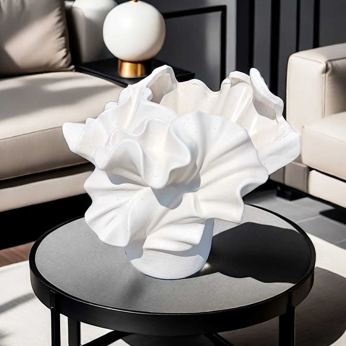 Nordic Style Ceramic - Garden Inspired Patterns Artistic Shell Shaped Design Handmade Themed Corner Vase Suitable For Y260314