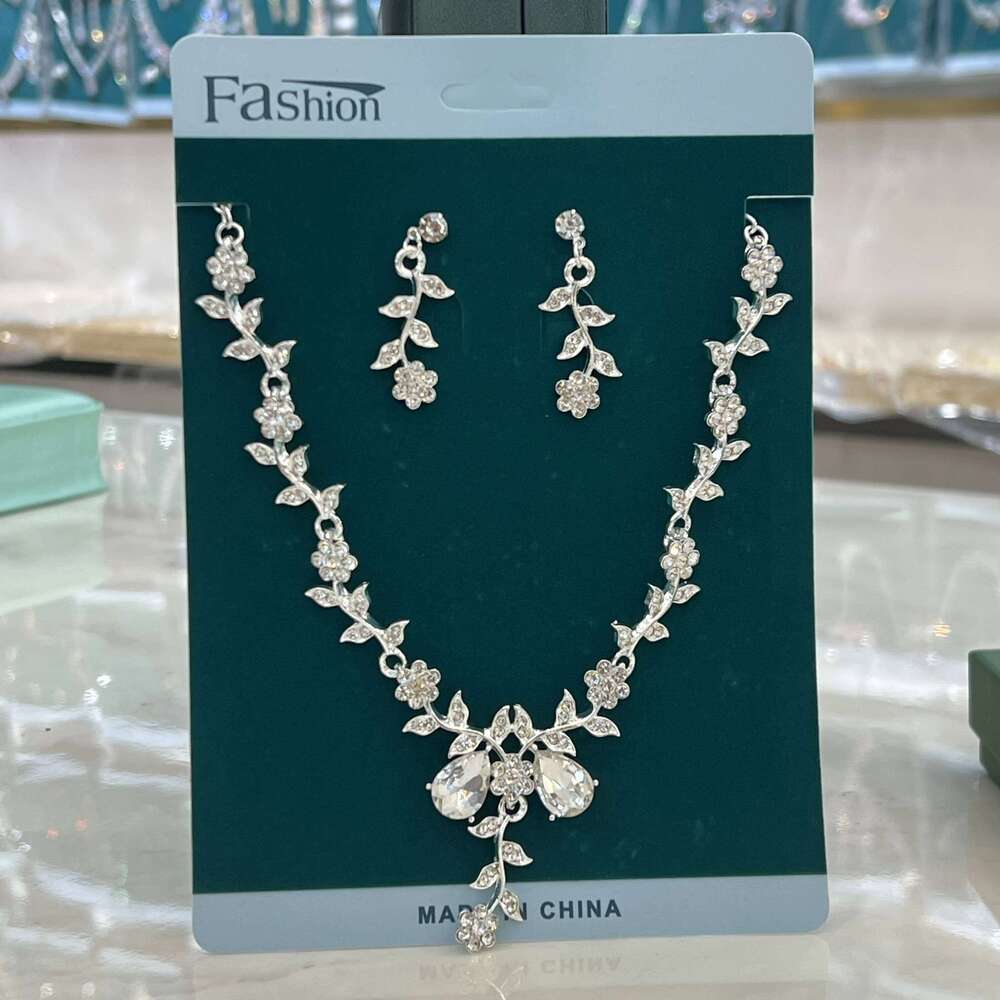 3PC Women's Fashion Design Flower Necklace Earrings Jewelry Set Suitable for Wedding, Party, Festival Gifts Z260313