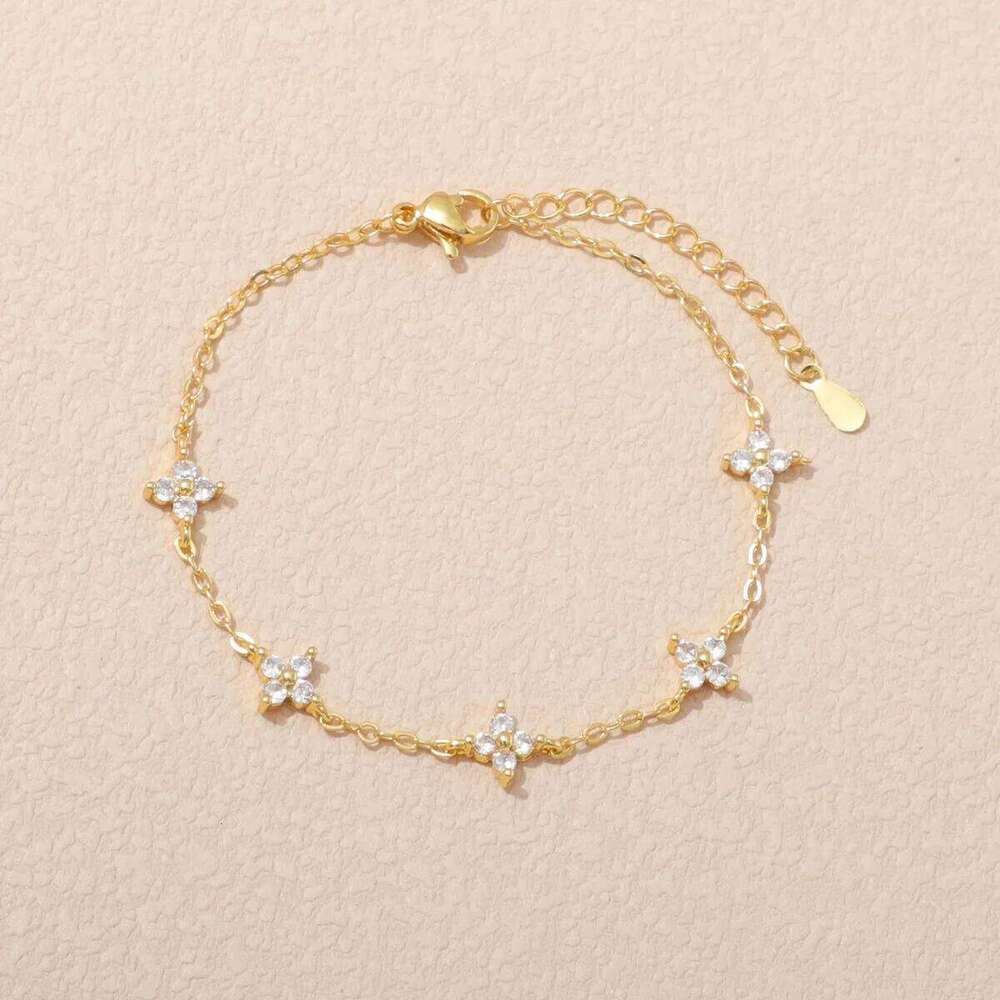 New Crystal Flower Stainless Steel Bracelets For Women Fashion Korean Style Adjustable Chain Bracelet Anniversary Jewelry Gifts Z260313