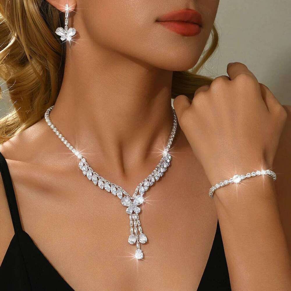 French socialite style chic temperament super sparkling naked diamond ring earrings bracelet necklace four piece set Z260313