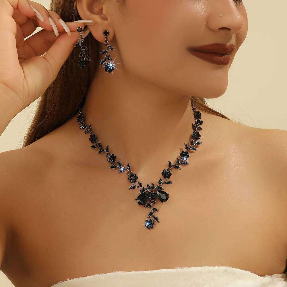 Sparkling Zircon V-Neck Necklace and Earrings Set Womens Elegant Bridal Party Jewelry Gift for Wedding Prom Z260313