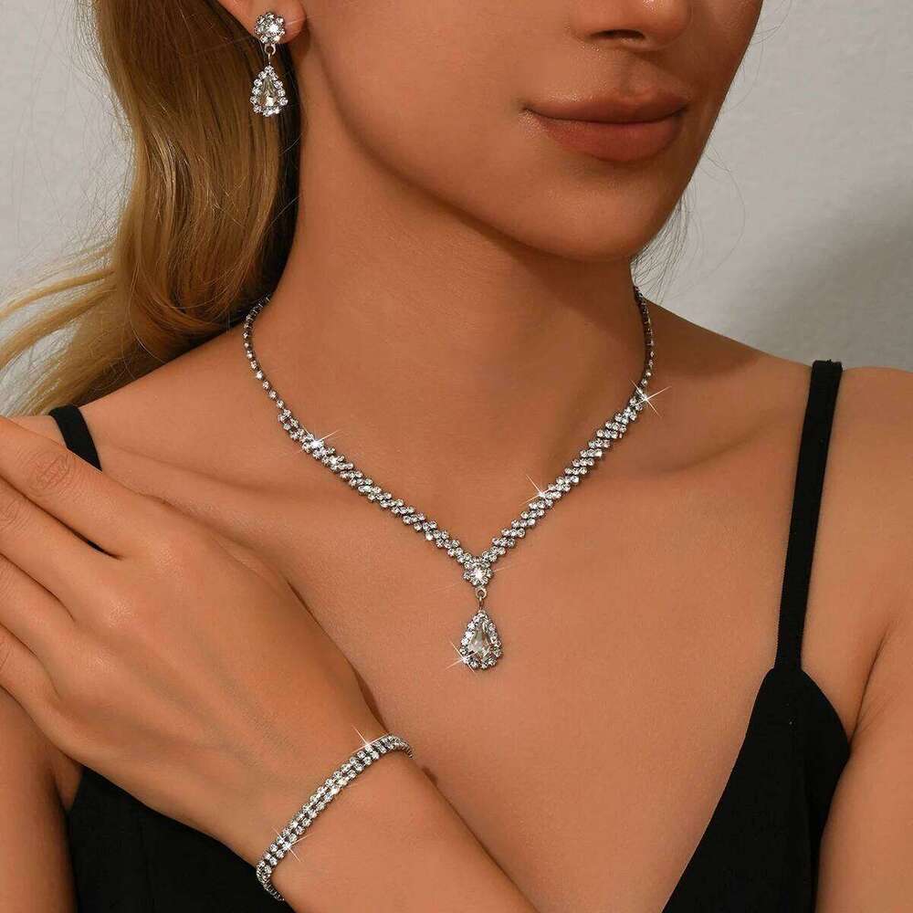 Cross border best-selling exquisite claw chain necklace, earrings, bracelet set, versatile and super sparkling three piece set Z260313