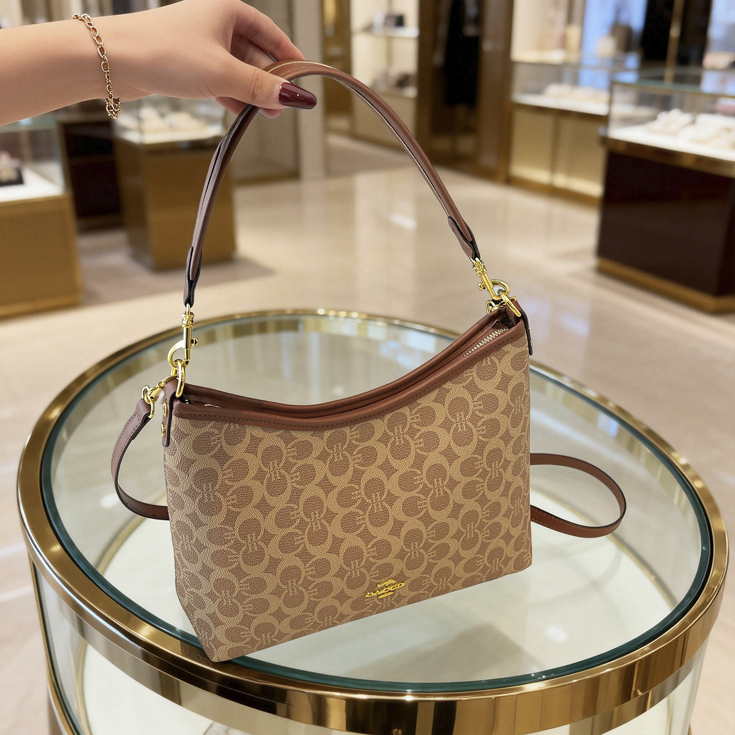 Free shipping designer bag Trendy Designer Casual Backpack Durable Material & Spacious Storage for Everyday Use Waterproof