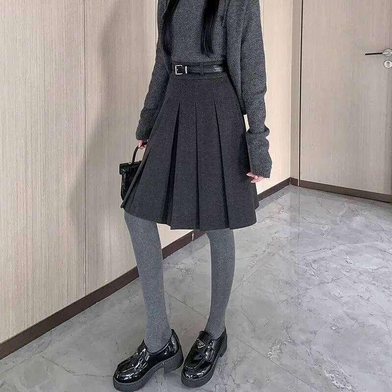 College Style Pleated for Women in Autumn and Winter 2025 New High Waisted A-line Mid Length Skirt with Woolen Knees Z260314