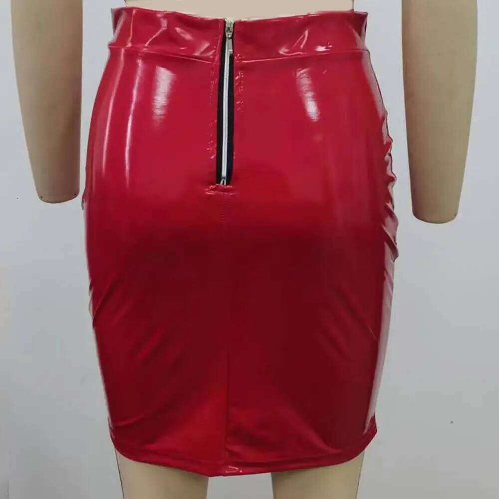 Women Club Faux Leather Glossy Surface Skinny Sheath High Waist Slim Fit Solid Color Knee Length Party Skirt Z260314