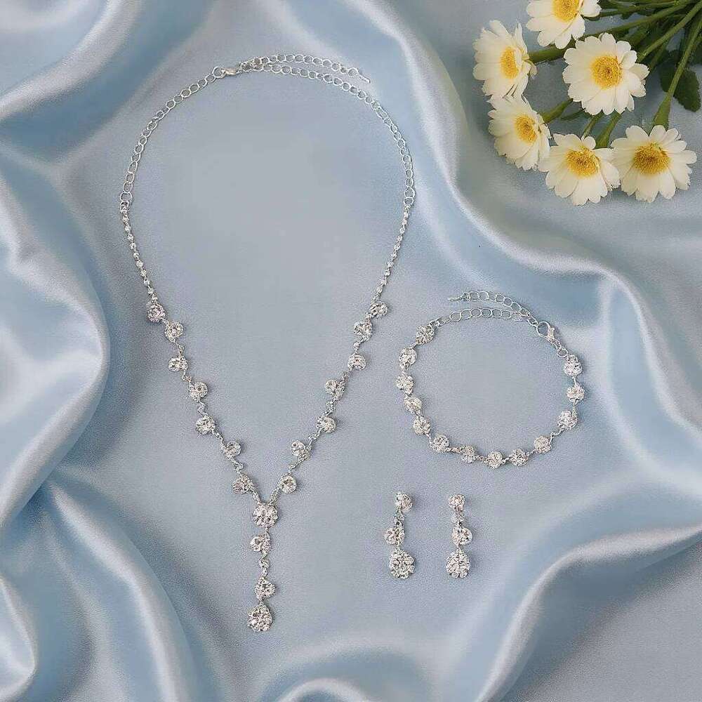 4pcs Elegant Vintage Jewelry Set for Women Silver Sunflower Necklace Shiny Crystal Choker Bridal Wedding Earrings Party Z260313
