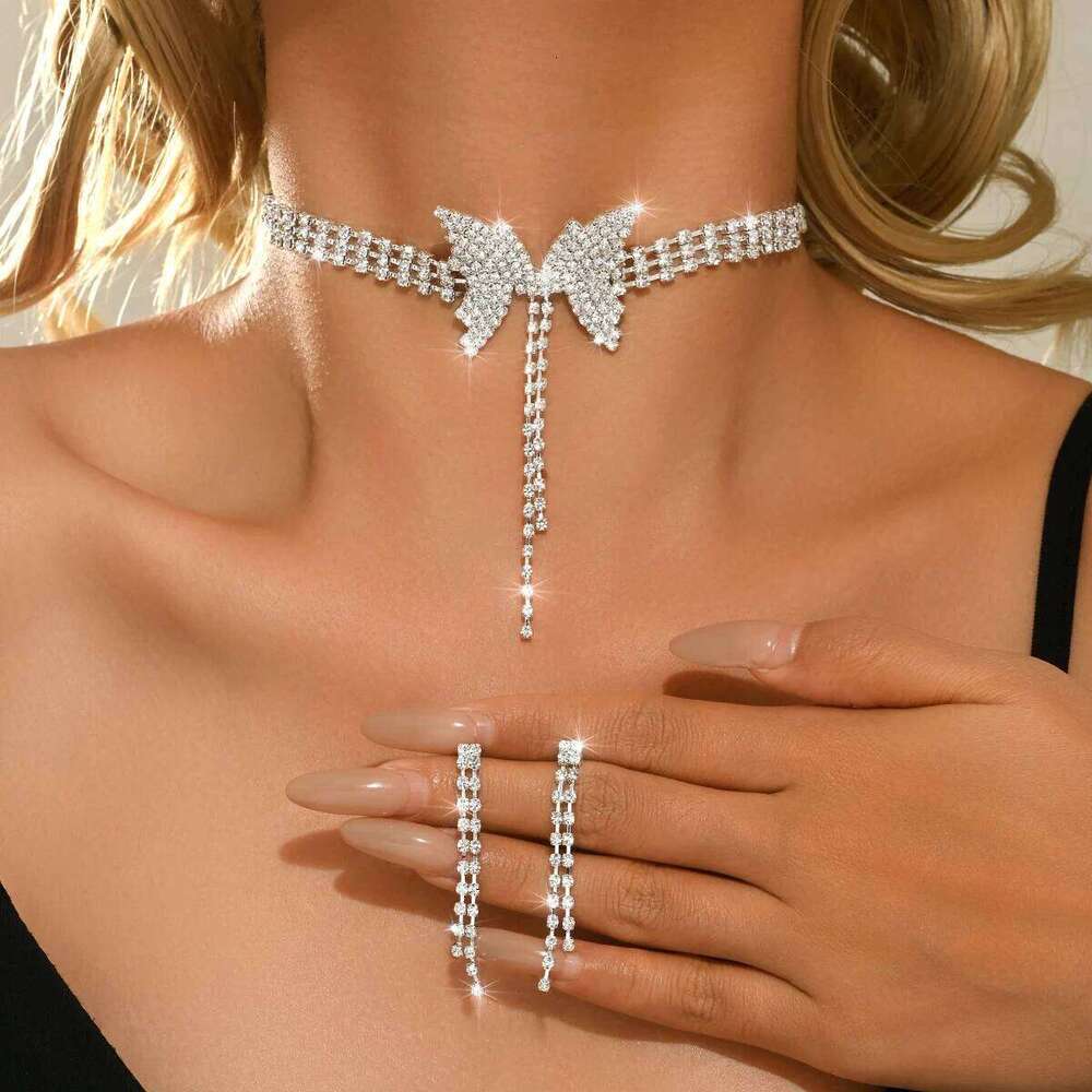 Wholesale of cross-border butterfly luxury necklaces, earrings, wedding dresses, versatile accessories for Europe and America Z260313