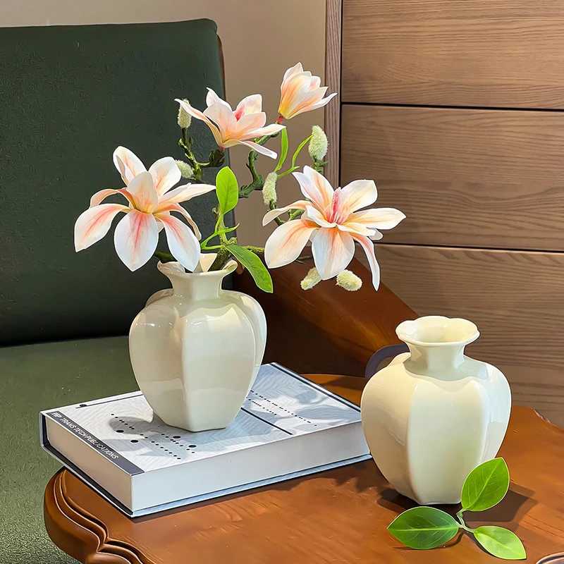 INS Ceramic Vase Aesthetic Flowerpot Nordic Plant Pot Desktop Bouquet Vases White Flower Bottle Wedding Home Desktop Decor Y260314