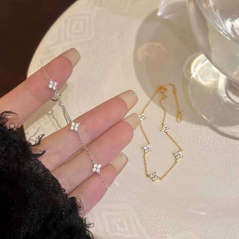 925 Sterling Silver Shiny Zircon Flower For Women Luxury Temperament Chain Bracelet Birthday Party Charm Jewelry Gifts Z260313