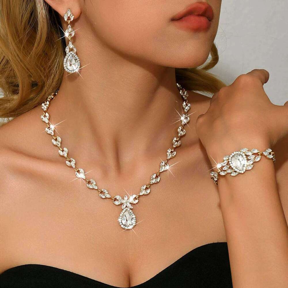 European and American New Luxury Full Diamond Bow Water Drop Set Three Piece Wedding Banquet Versatile Necklace for Women Z260313