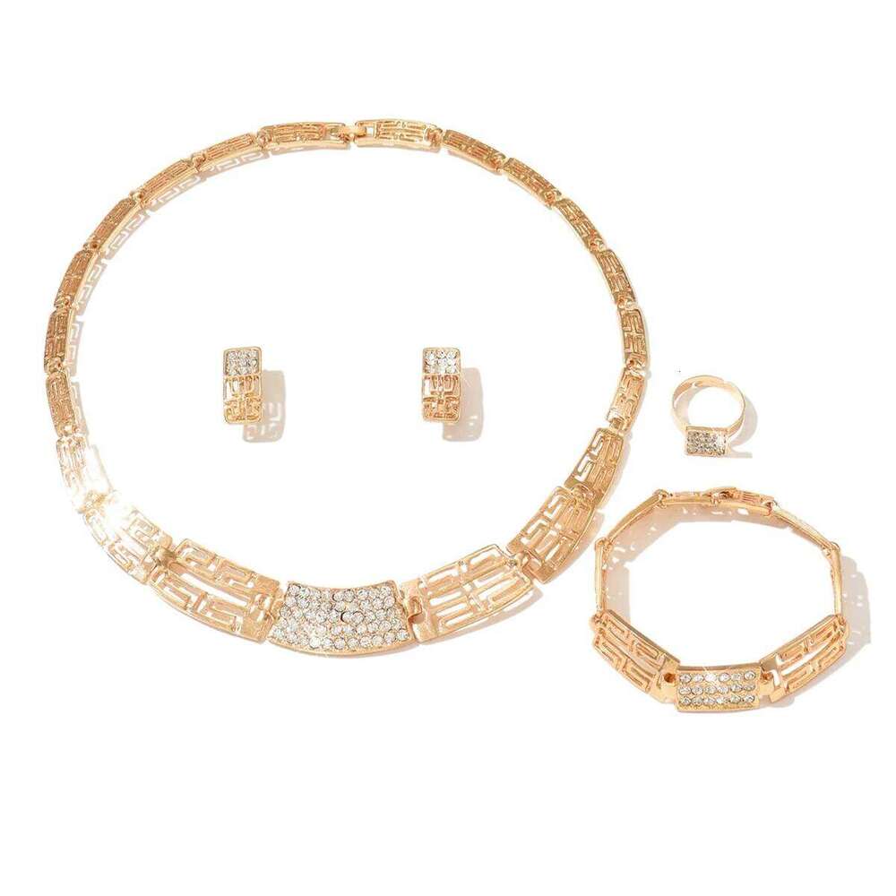 Cross border e-commerce Europe and America high-end atmospheric necklace earrings bracelet ring set Z260313