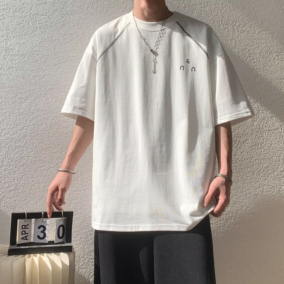 Ins Americanstyle Patchwork Line Sporty Shortsleeve For Men Designer T-shirt New Summer Designer Hoodie Halfsleeve Top With A Polo Simple Design