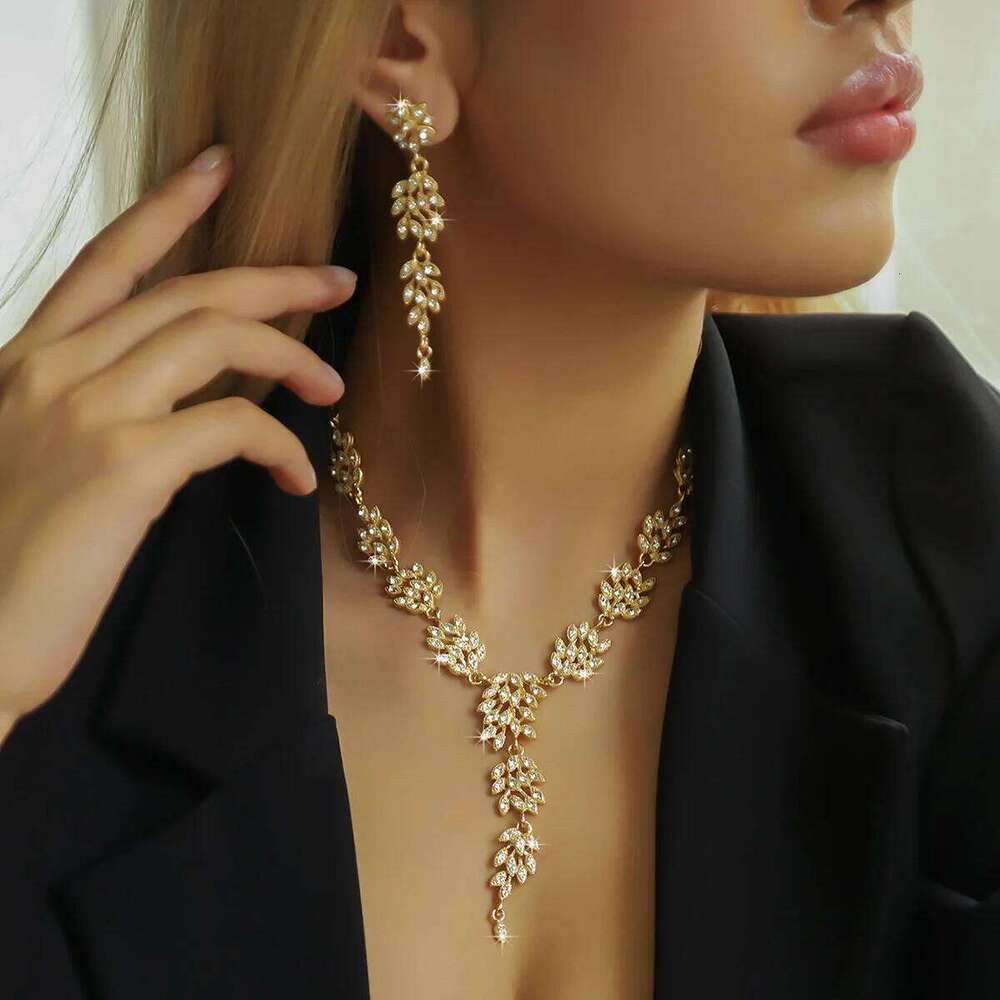 Hot Sale Luxury Crystal Jewelry Set Women Necklace Earrings Sparkle Bridal Formal Event Accessories Z260313