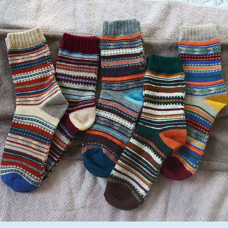 Winter New Men's Thick Warmth Harajuku Retro High Quality sStriped Fashion Wool Casual Socks 5 Pair Z260314