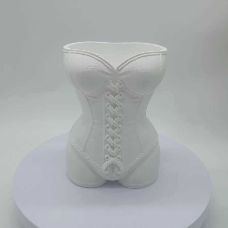 Human-shaped vases 3D printed plastic decorative sculptures Christmas decorations can be used to decorate natural scenes and Y260314