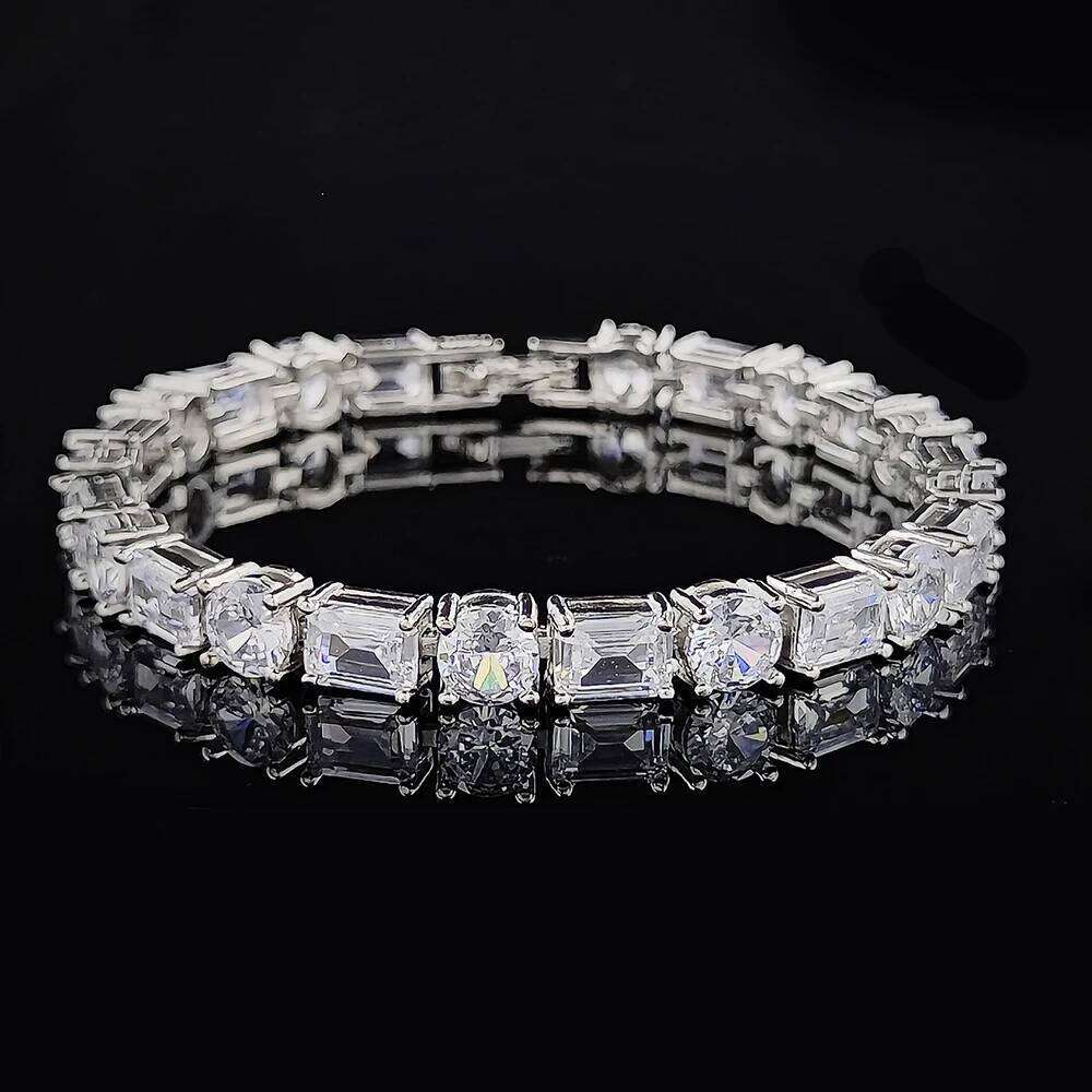 2024 New Princess Bracelet Bangle for Women Anniversary Gift Jewelry Wholesale Moonso S7981 Z260313