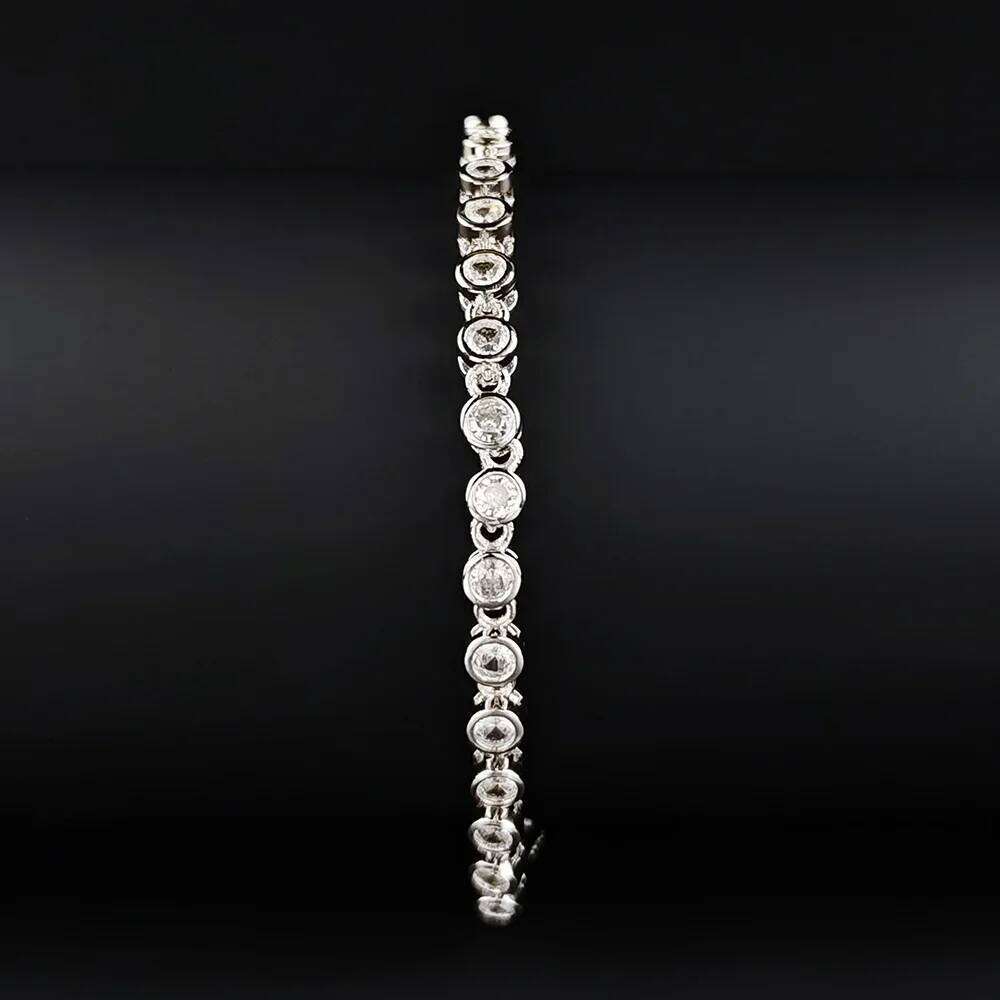 New Arrival Luxury Round Silver Color on Hand Bracelet Bangle for Women Anniversary Gift Jewelry Bulk Sell Christmas S5447 Z260313