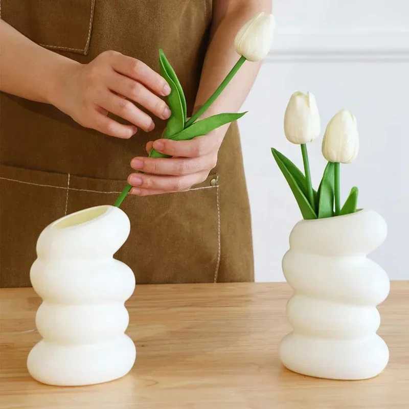 1PC Plastic Spiral White Vase Nordic Creative Flower Arrangement Container For Kitchen Living Bedroom Home Decoration Ornament Y260314