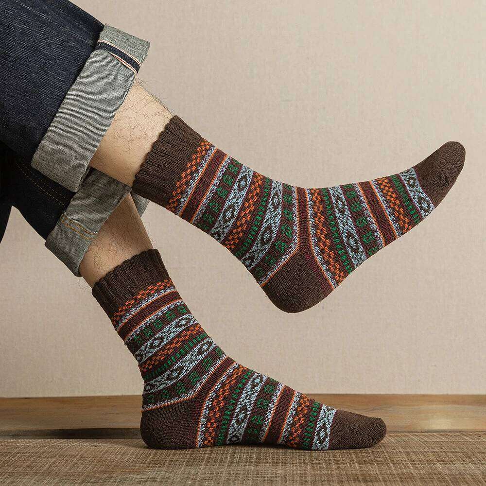 5Pairs New Witner Man Thick Warm Stripe Round High Quality Women Socks Couple Models Free Size Z260314