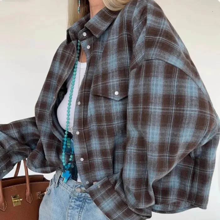 Autumn Plaid Loose Long Sve Womens irt Vintage Sle Street Faion Cotton Material Button Closure Inner Wear 260311