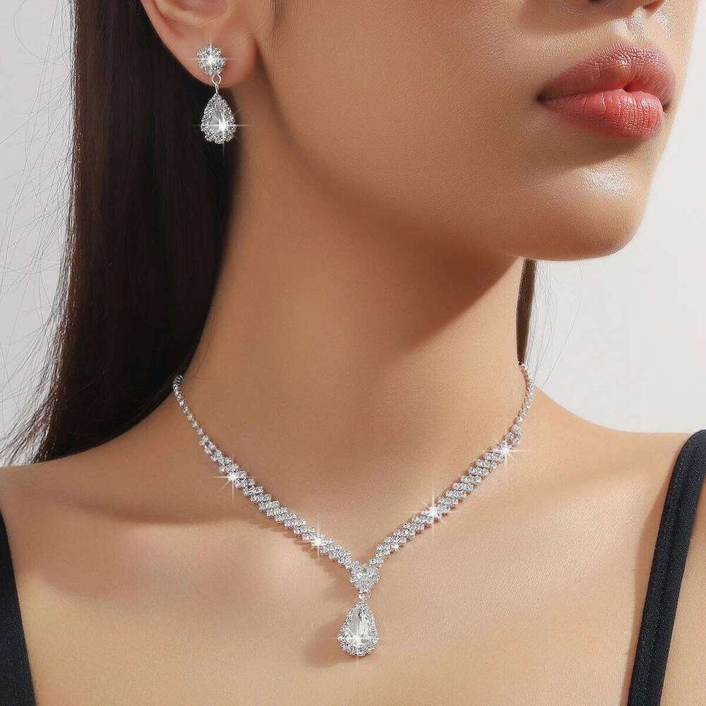 Silver Crystal Jewelry Set Necklace Earrings Bracelet Teardrop Pendant Bridal Accessories for Wedding Prom Evening Party Gift Z260313